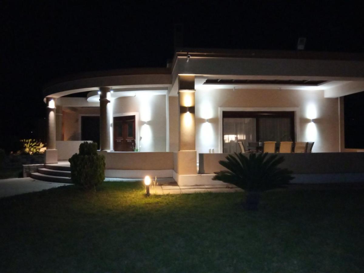 Kos Villa - Family Comfort With Large Garden, Jacuzzi Eksteriør billede